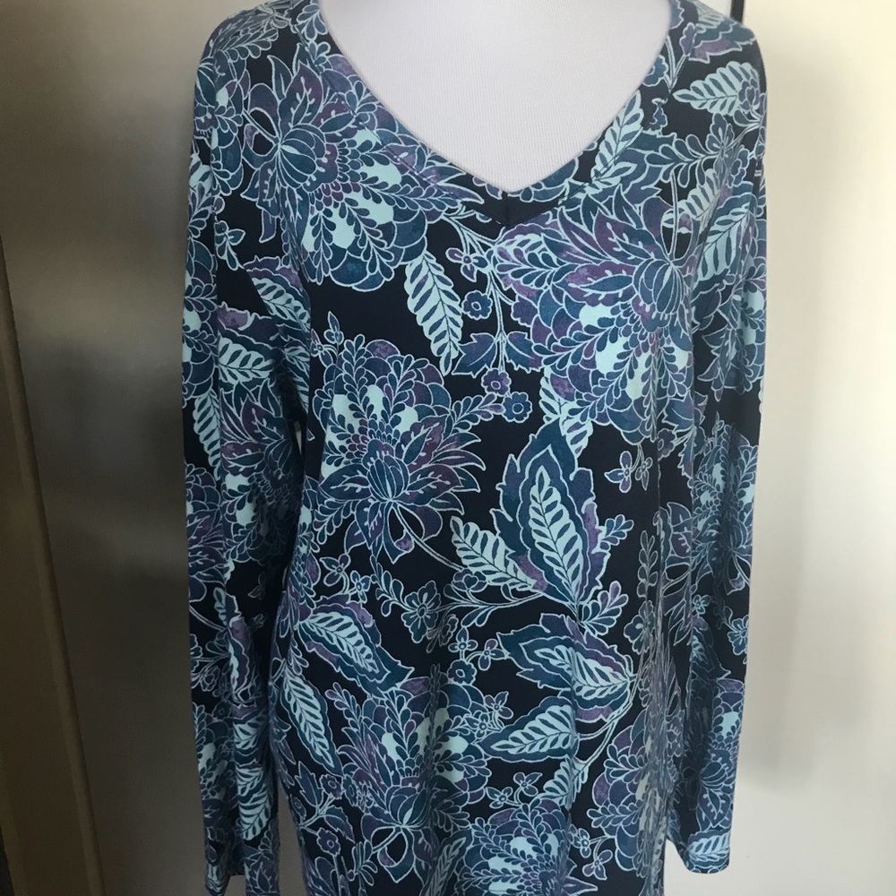 Ladies V-neck Tee Shirt